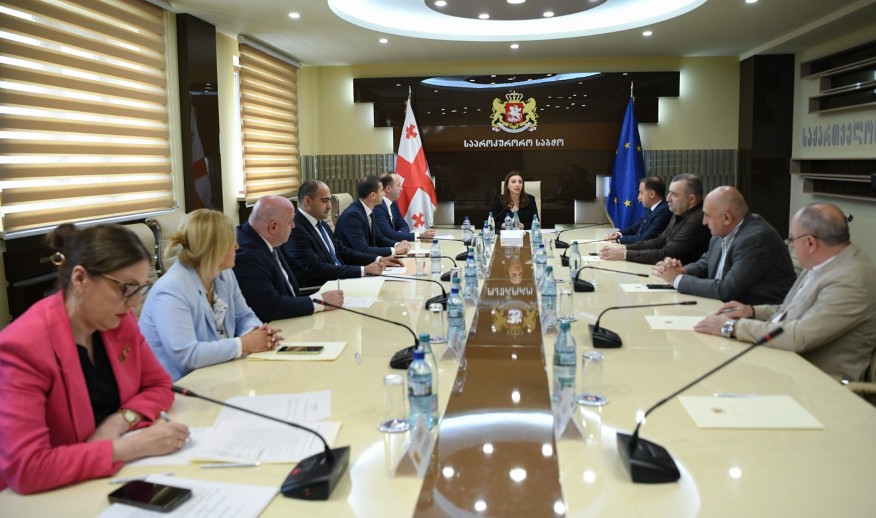 საპროკურორო საბჭოს სხდომაზე გენერალური პროკურორობის კანდიდატად გიორგი გვარაკიძე დასახელდა