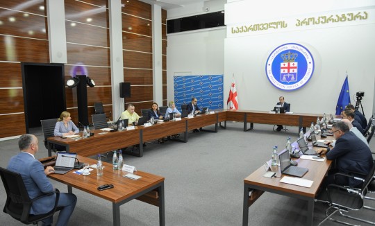 საპროკურორო საბჭო საქართველოს გენერალური პროკურორობის კანდიდატებად წარმოდგენილ კიდევ ორ პირს - ალექსანდრე კობაიძეს და ანდრონიკ სარიბეკოვს გაესაუბრა