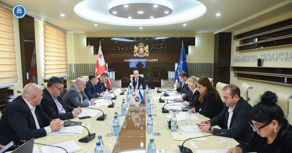 საპროკურორო საბჭომ საქართველოს გენერალური პროკურორობის კანდიდატებად წარმოდგენილ პირებთან ინდივიდუალური გასაუბრება დაიწყო
